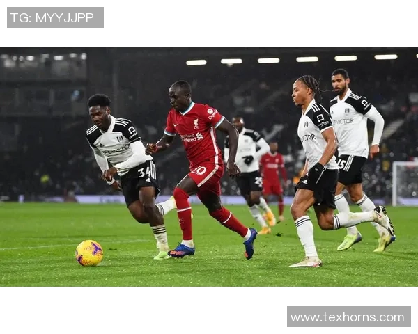 英超足球明星小鲜肉们的魅力瞬间大盘点，尽显青春风采与运动激情