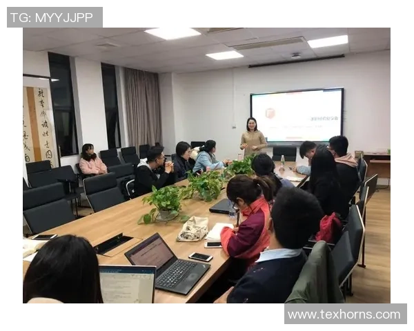 周敏独家分享网球心得与技巧助你提升球技的秘诀与经验总结